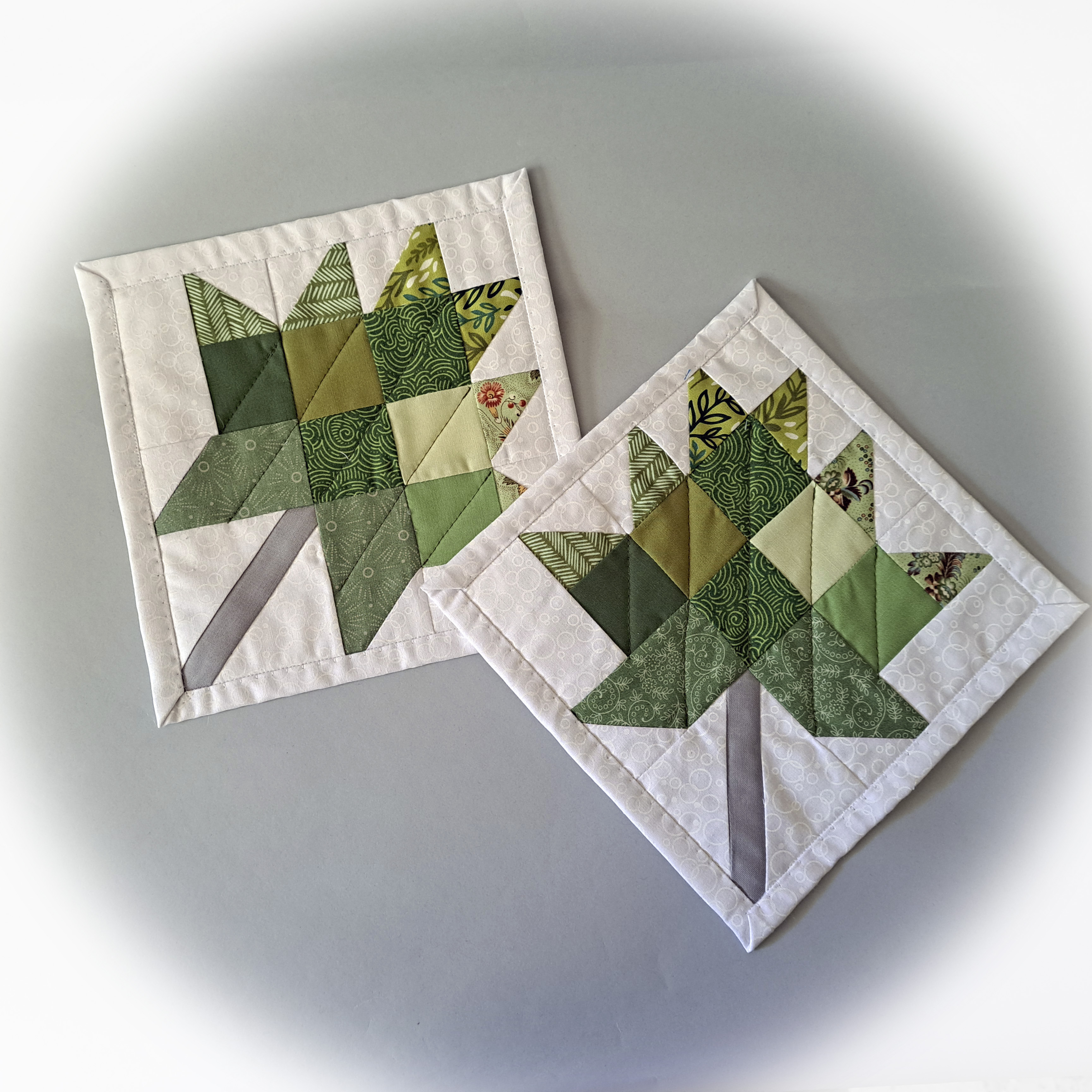 Green Leaf Mug Rug - Set of 2