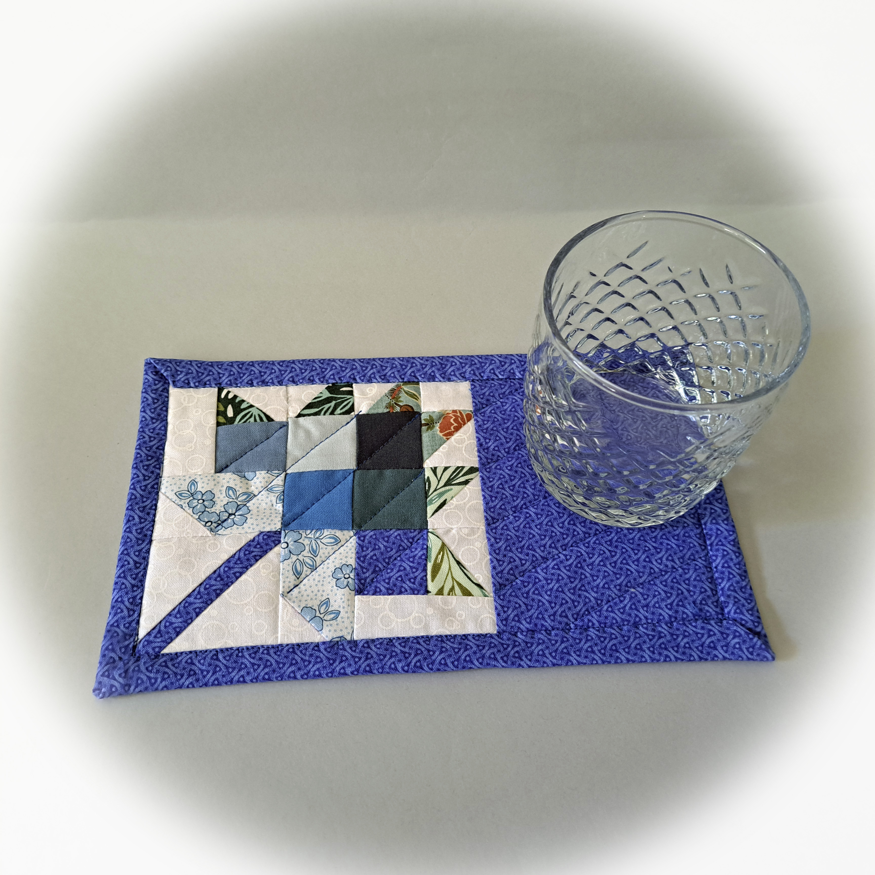Blue Leaf Mug Rug - Set of 2