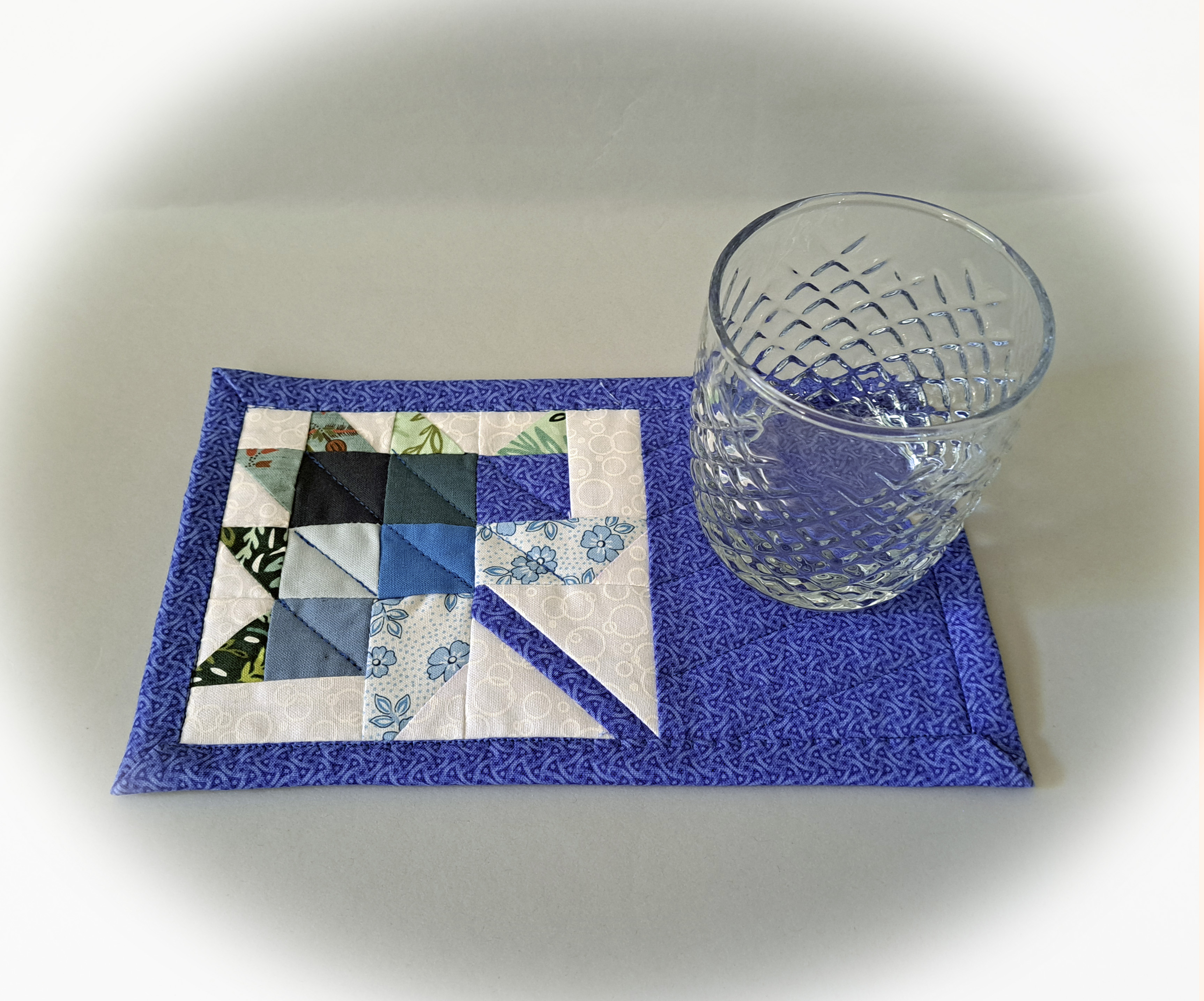 Blue Leaf Mug Rug - Set of 2