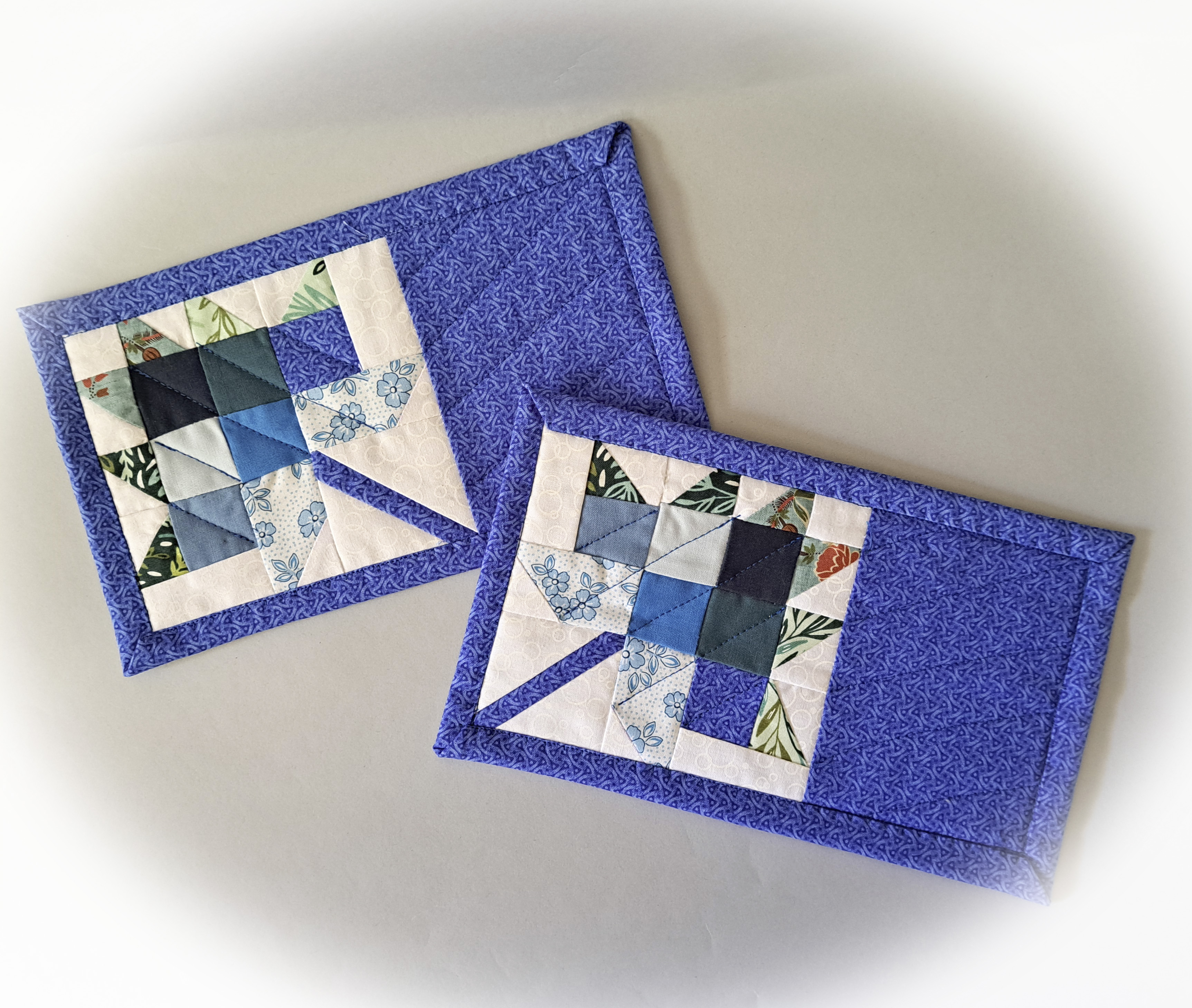 Blue Leaf Mug Rug - Set of 2