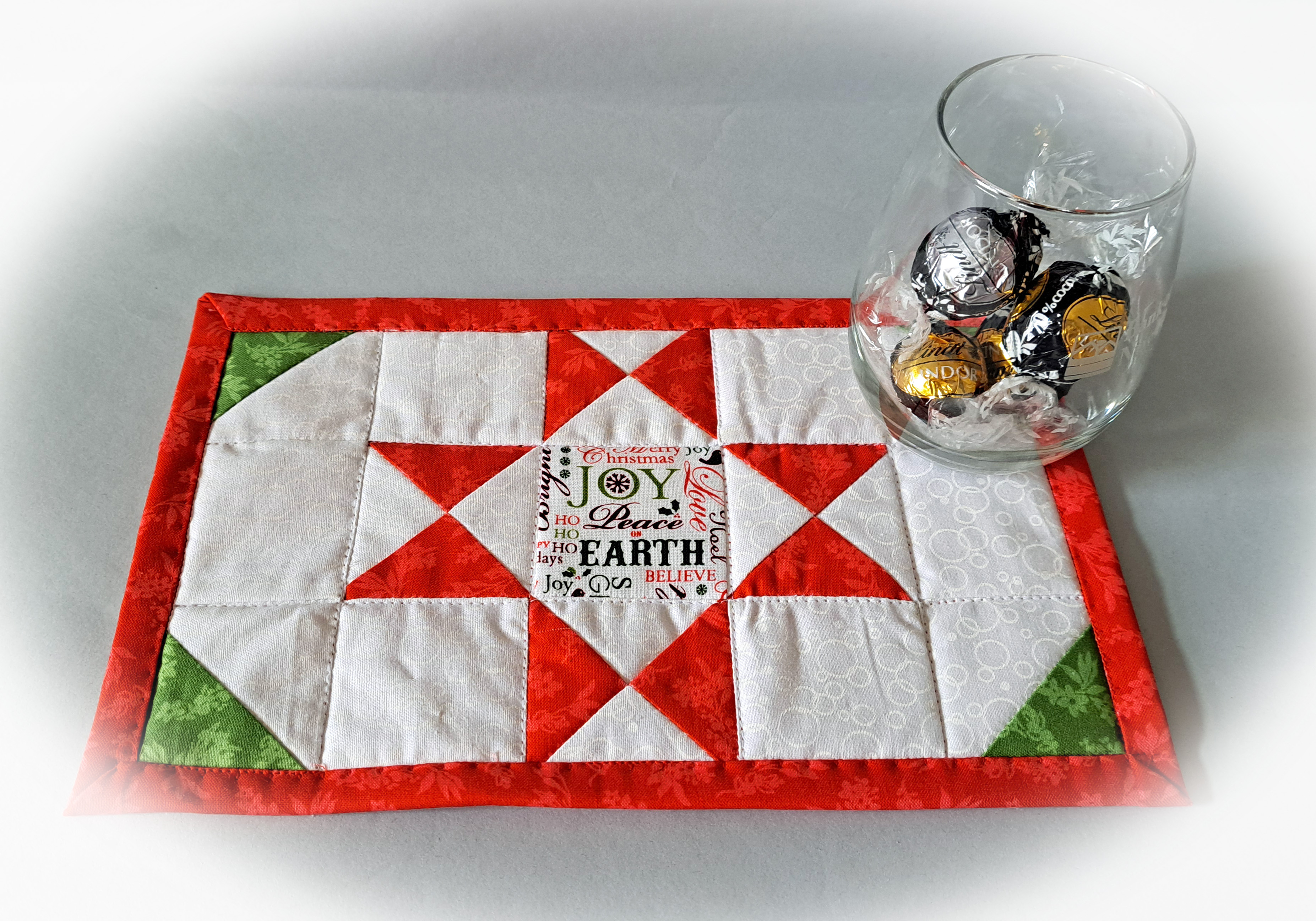 Festive Quilted Mug Rugs
