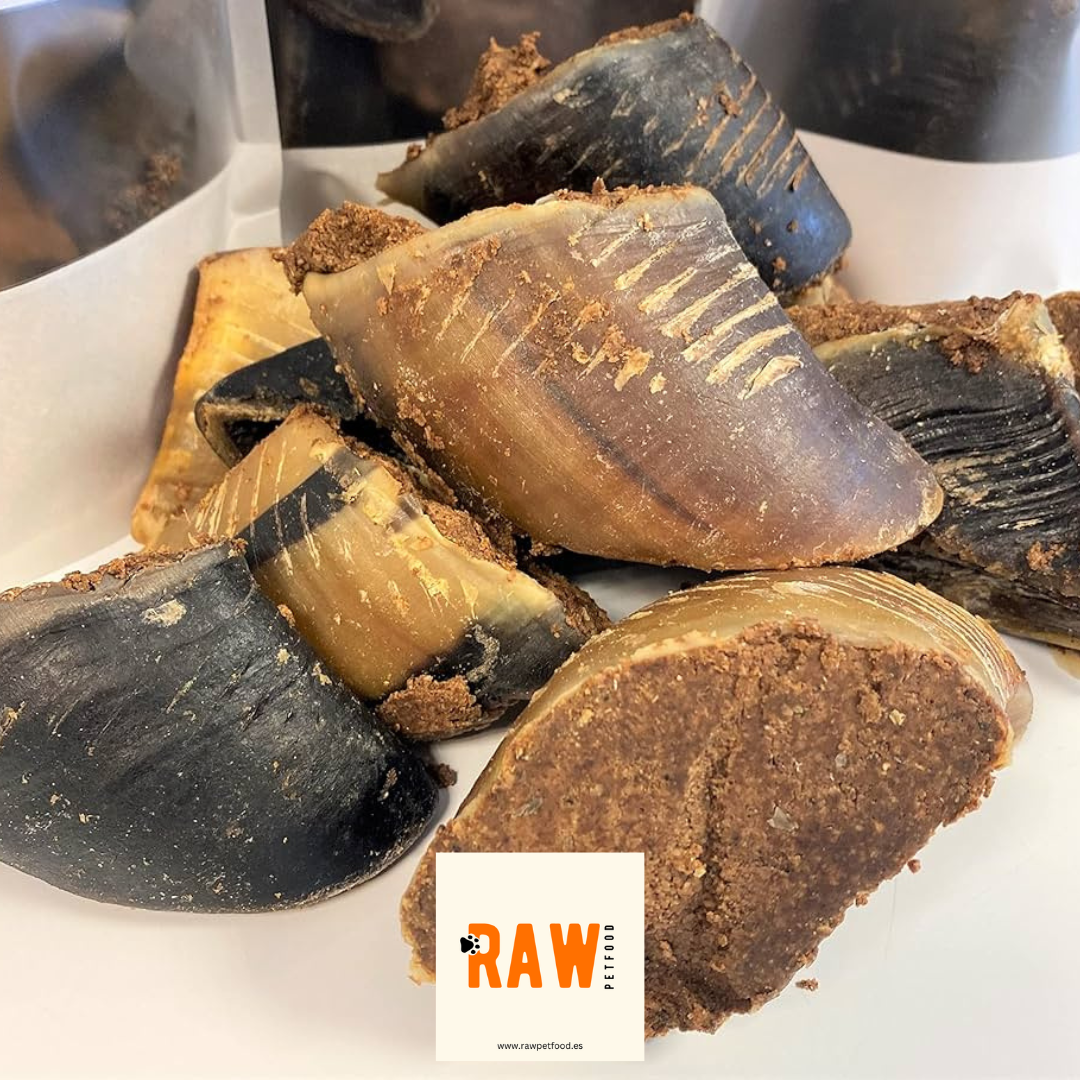 Naturally Dried Calf Hooves - 2pc