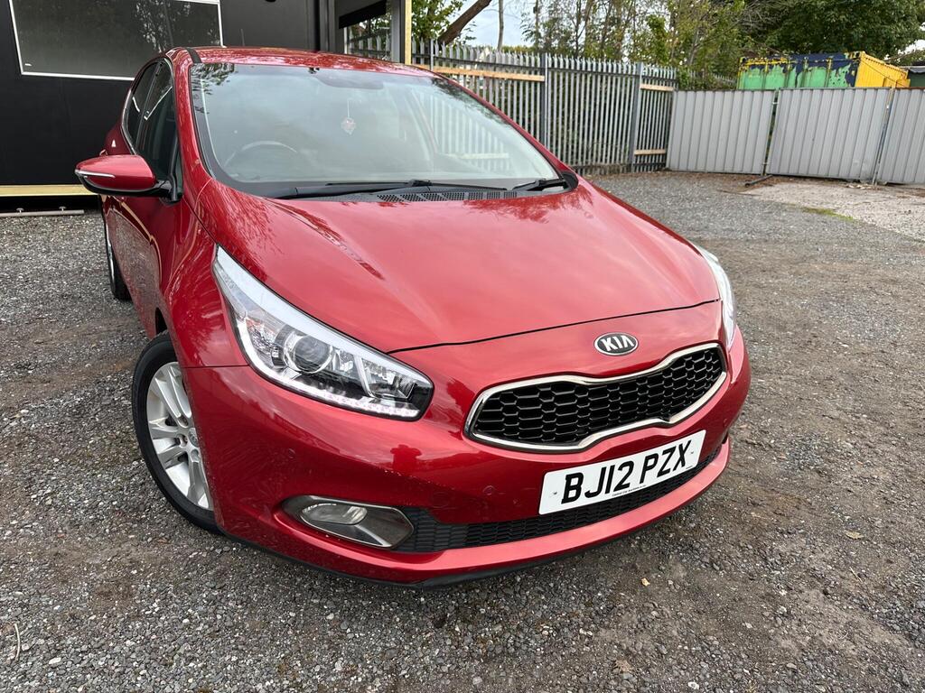 Kia Ceed Hatchback 1.6 GDi