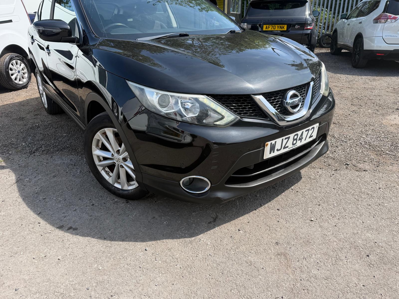 Nissan Qashqai Black