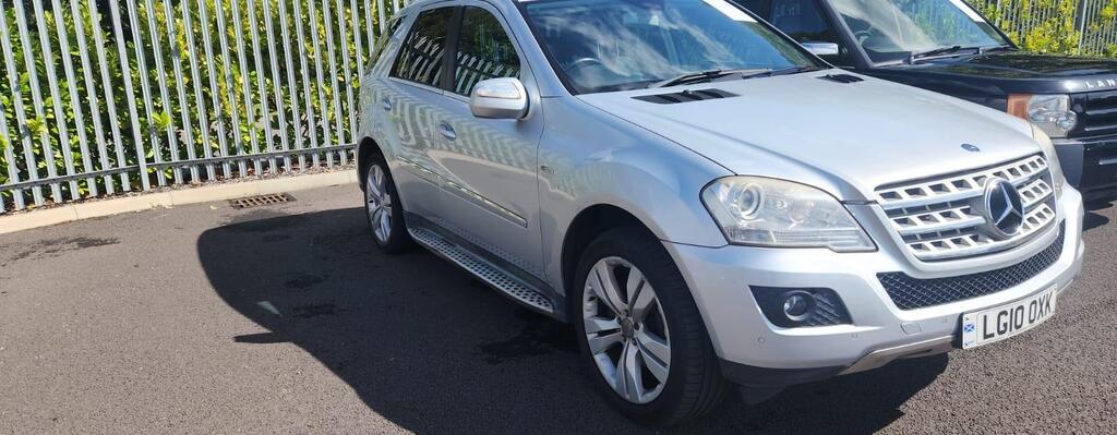 Mercedes-Benz M-Class SUV 3.0 ML300 CDI V6 BlueEfficiency Sport