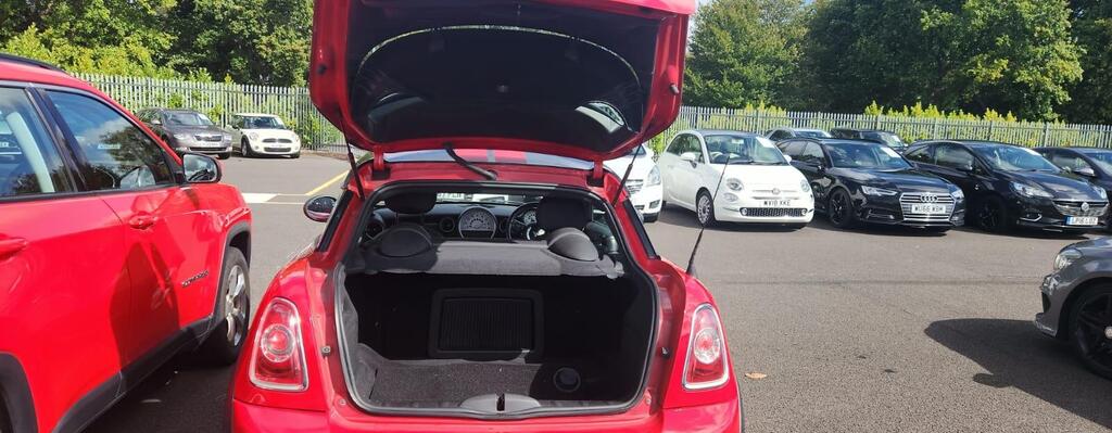 Red MINI Cooper Coupe 1.6 Cooper S Euro 5
