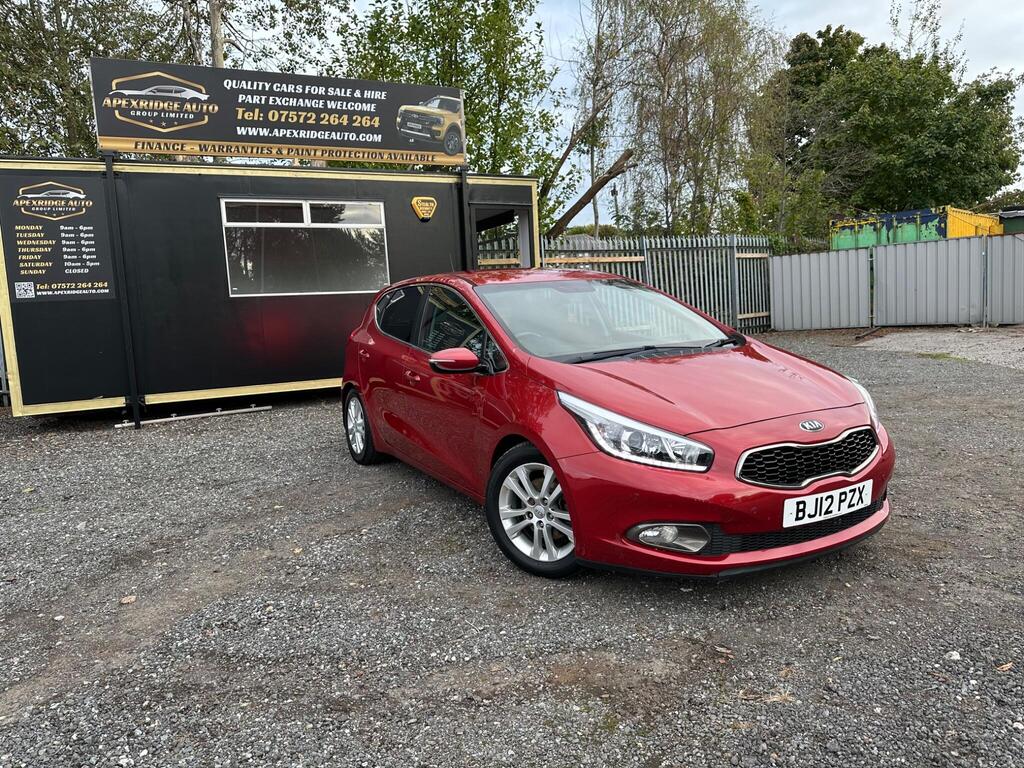 Kia Ceed Hatchback 1.6 GDi