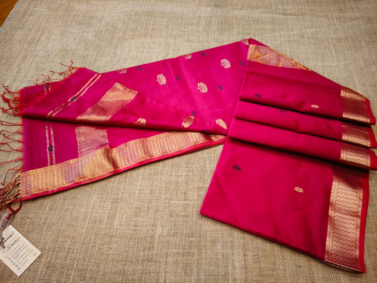 Maheshwari Silk, Tree Buti 