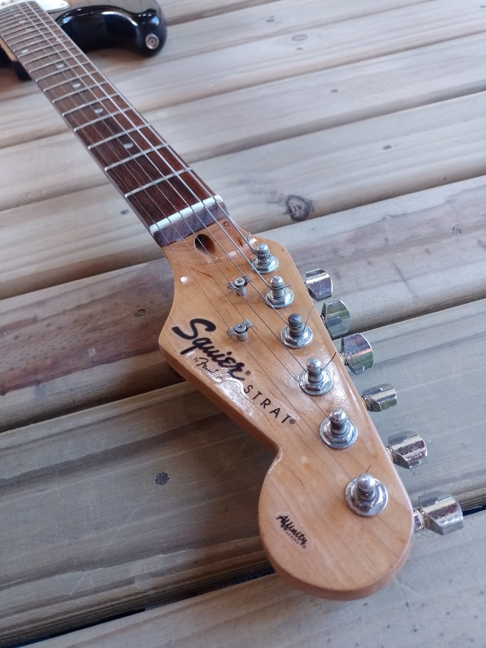 Guitarra Squier Stratocaster Affinity Series