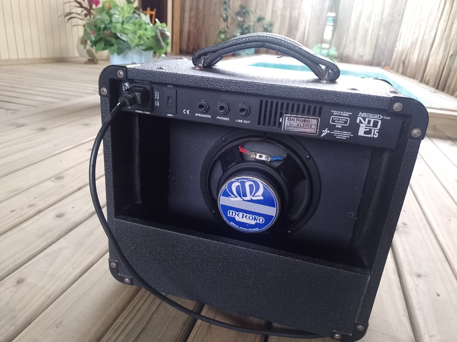 Amplificador Meteoro NDE15 Overdrive + 16 Efeitos 15 Watts