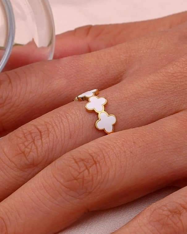Elegent Mini Clover Rings 