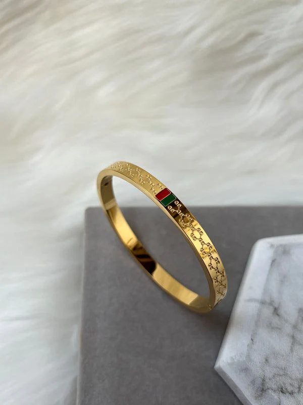 Italian Elegance: Tri-Color Gold Bracelet