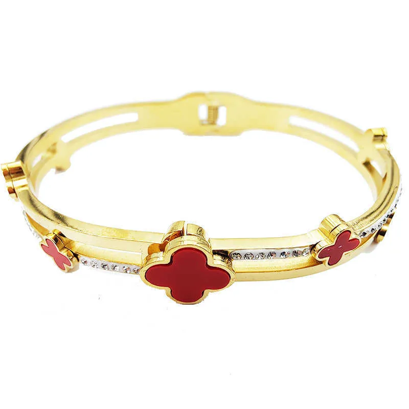 Enchanted Clover Bangle Collection