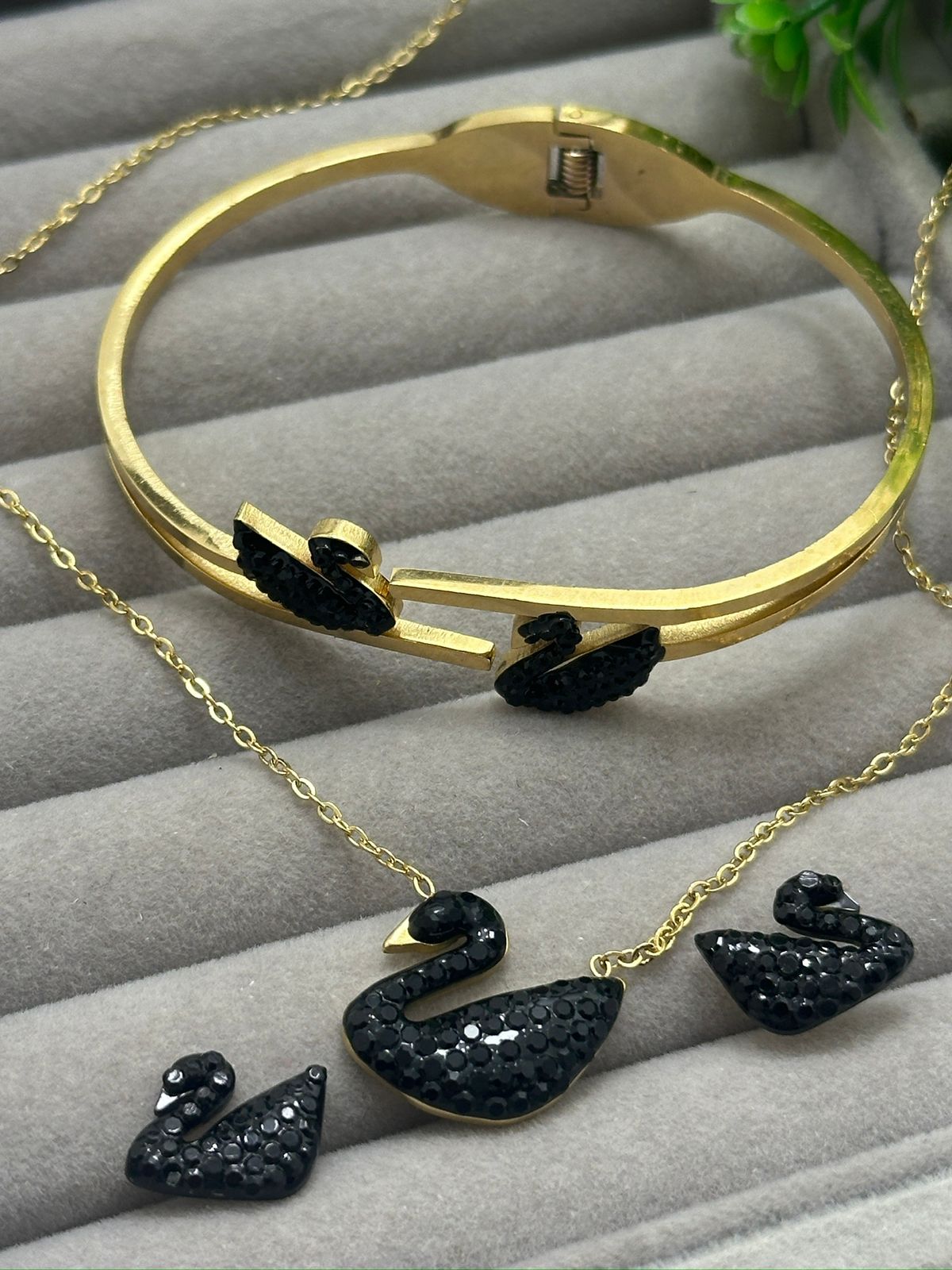 Swan-Duck Harmony Jewelry Set