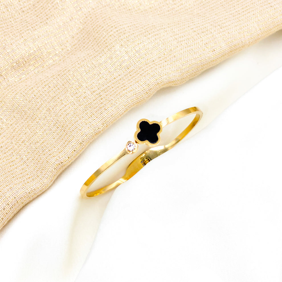 Clover Charm Gold Bracelet