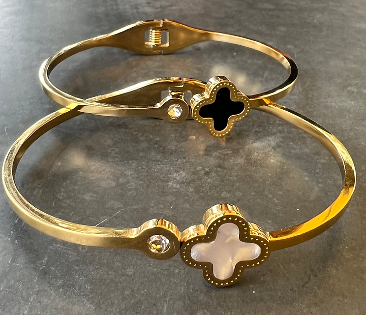 Clover Charm Gold Bracelet