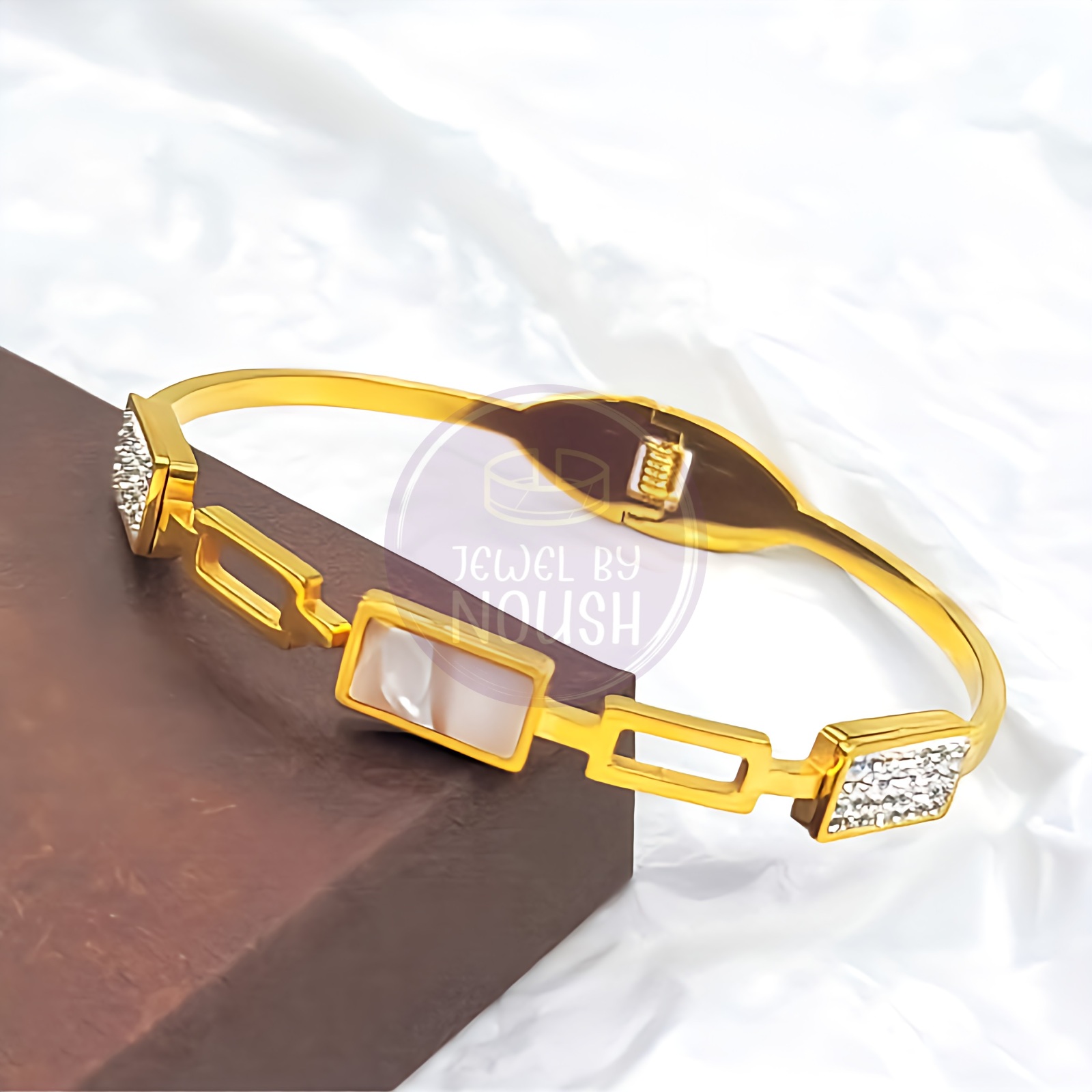 Geometric Elegance Classic Bracelet