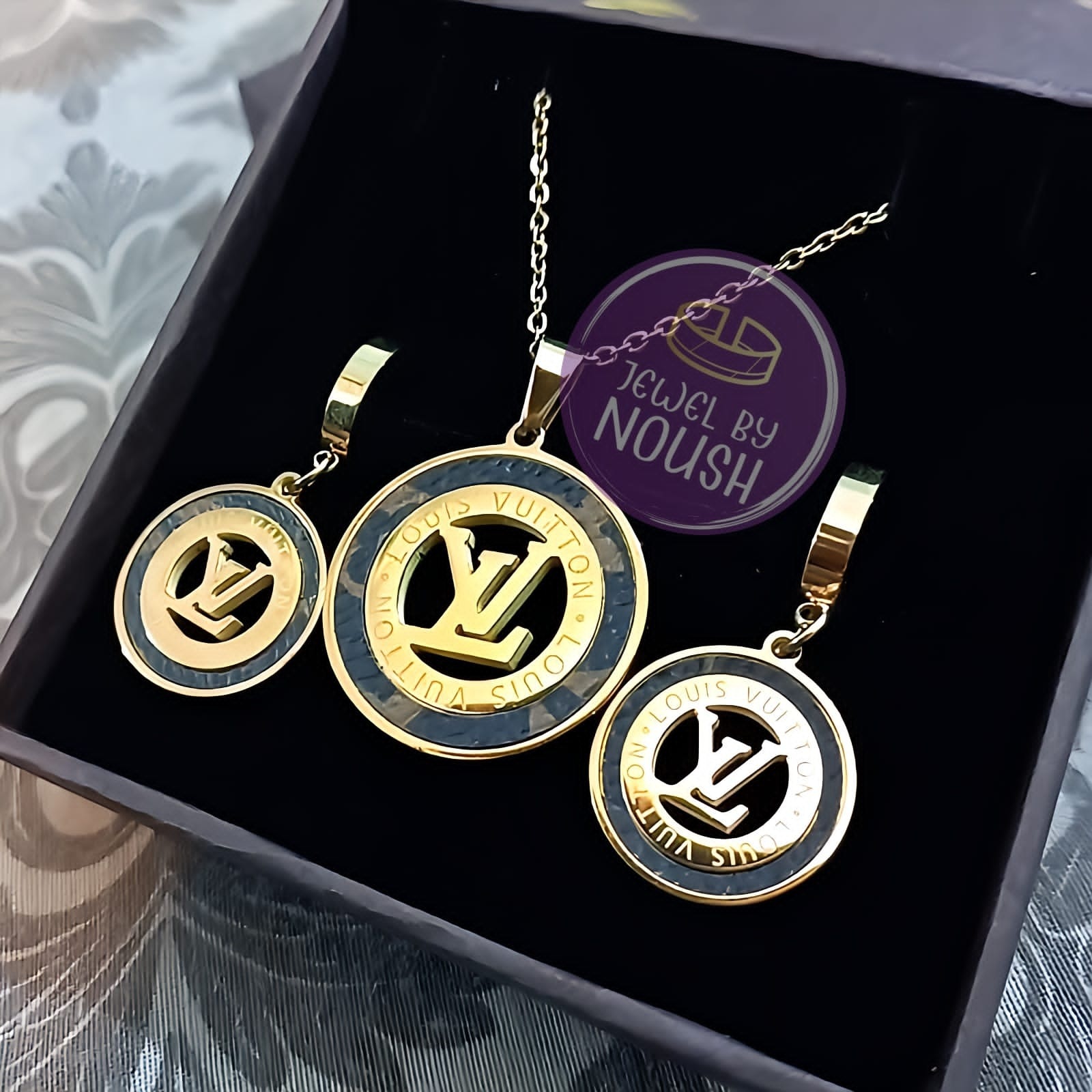 LV Round Jewelry Set