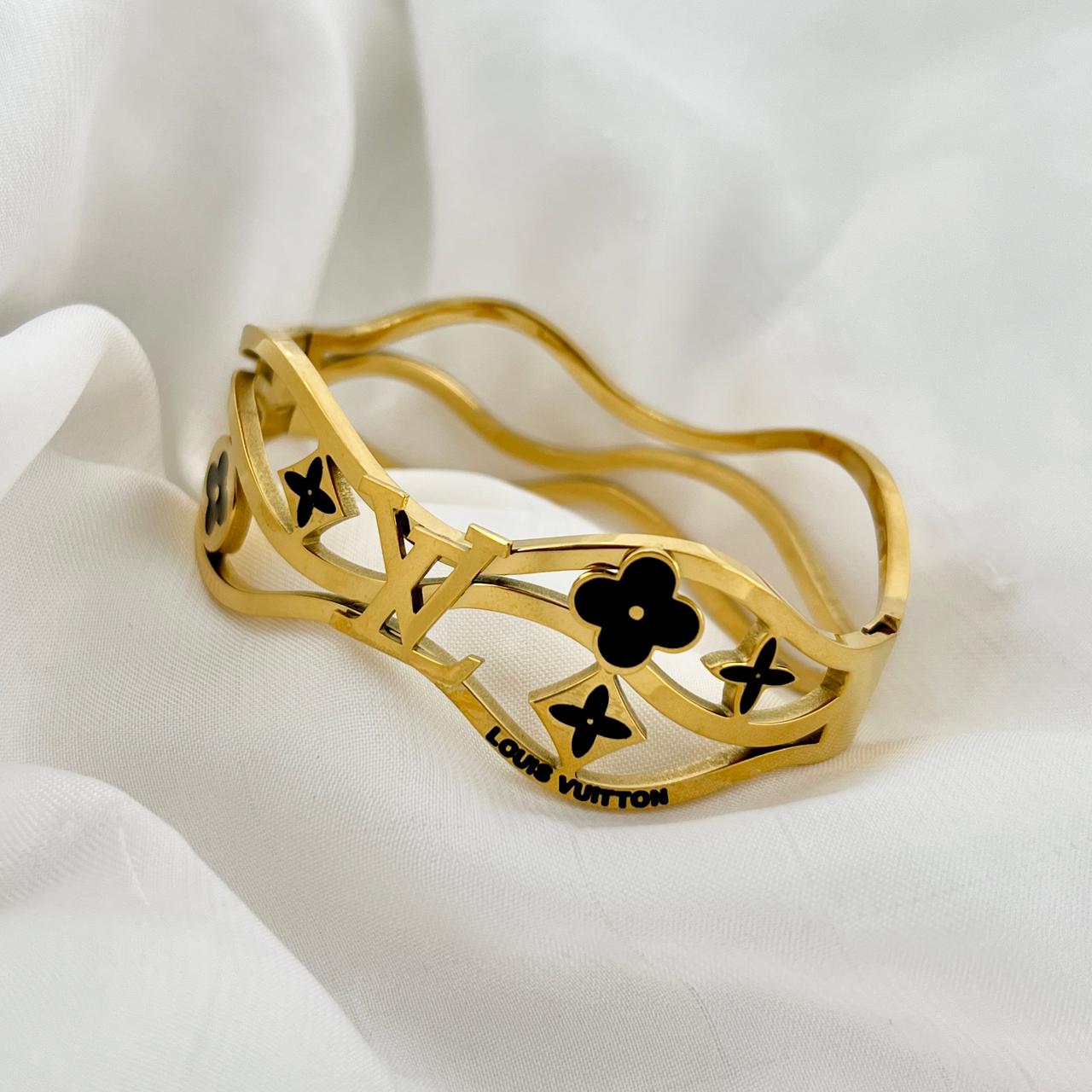 LV Elegance - Gold Cut-Out Bracelet