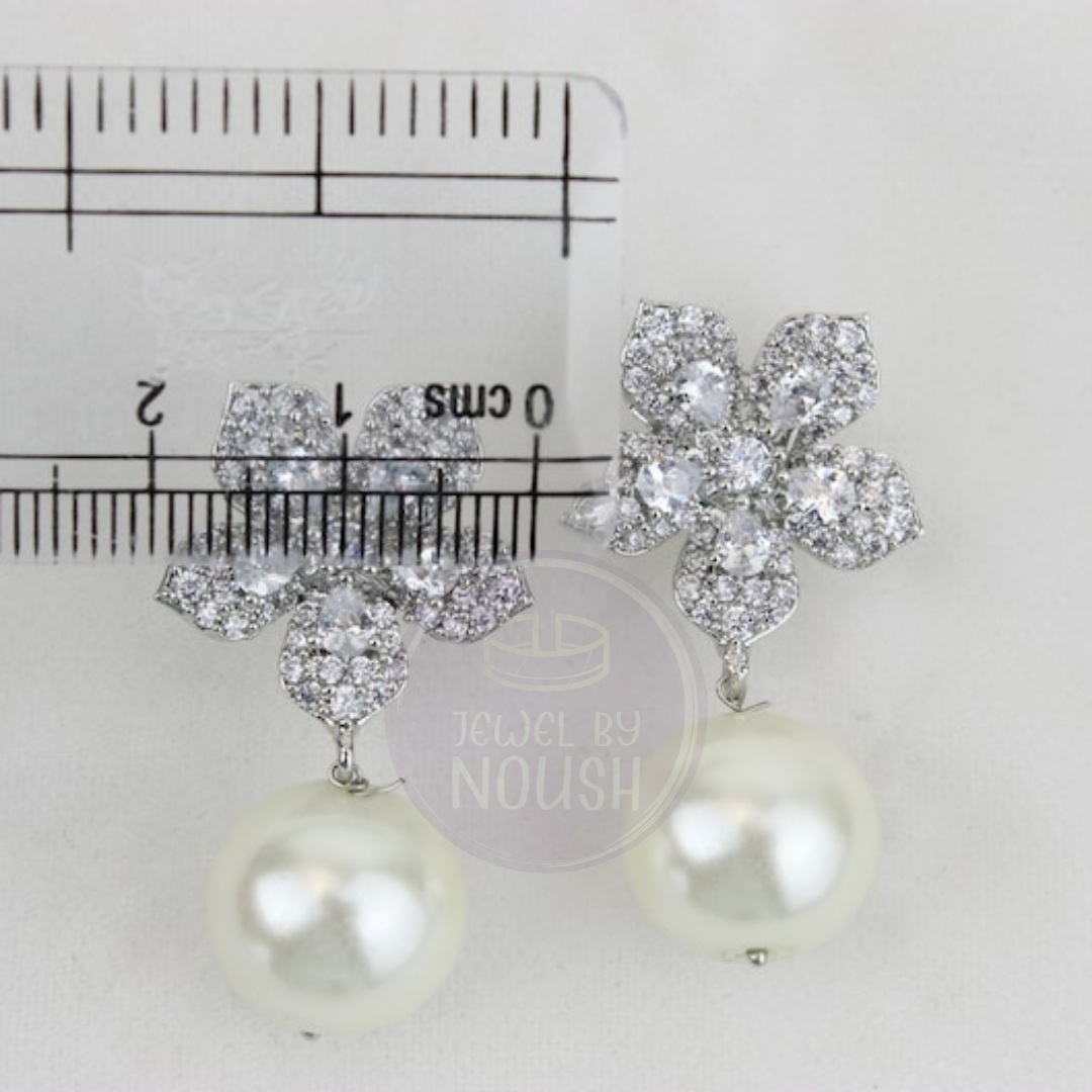 Floral Gemstone Pearl Drop Earings