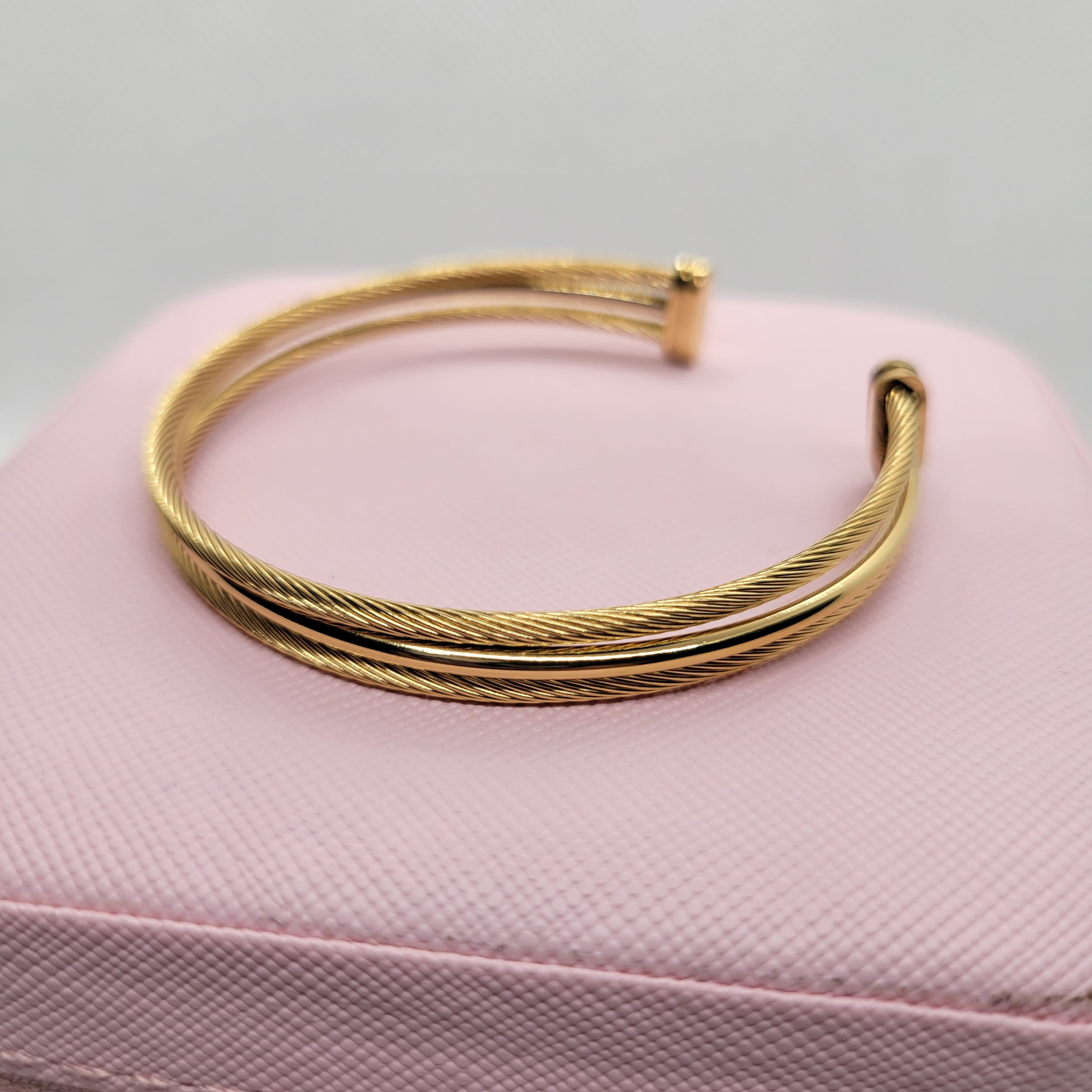  Twisted Gold Bracelet