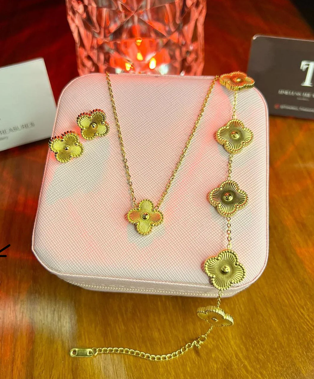Floral Clover Gold Jewelry Set