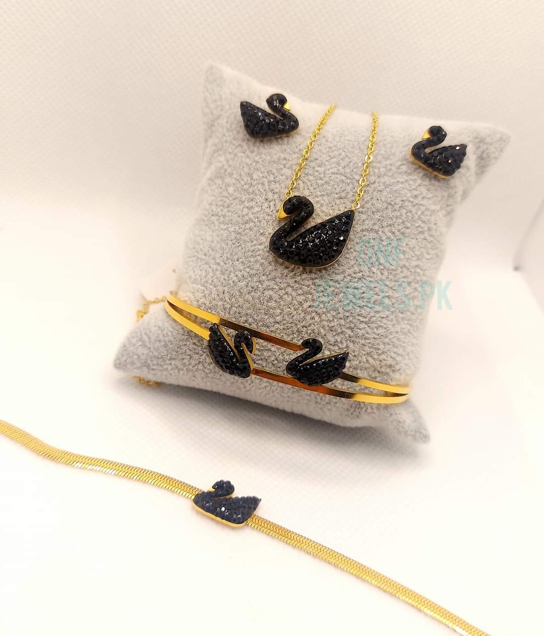 Swan-Duck Harmony Jewelry Set