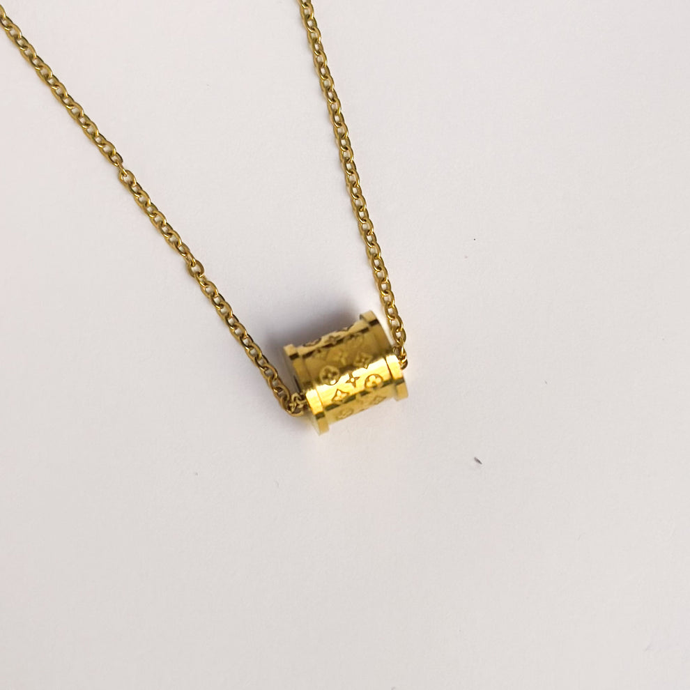Engraved LV Gold Pendant Necklace