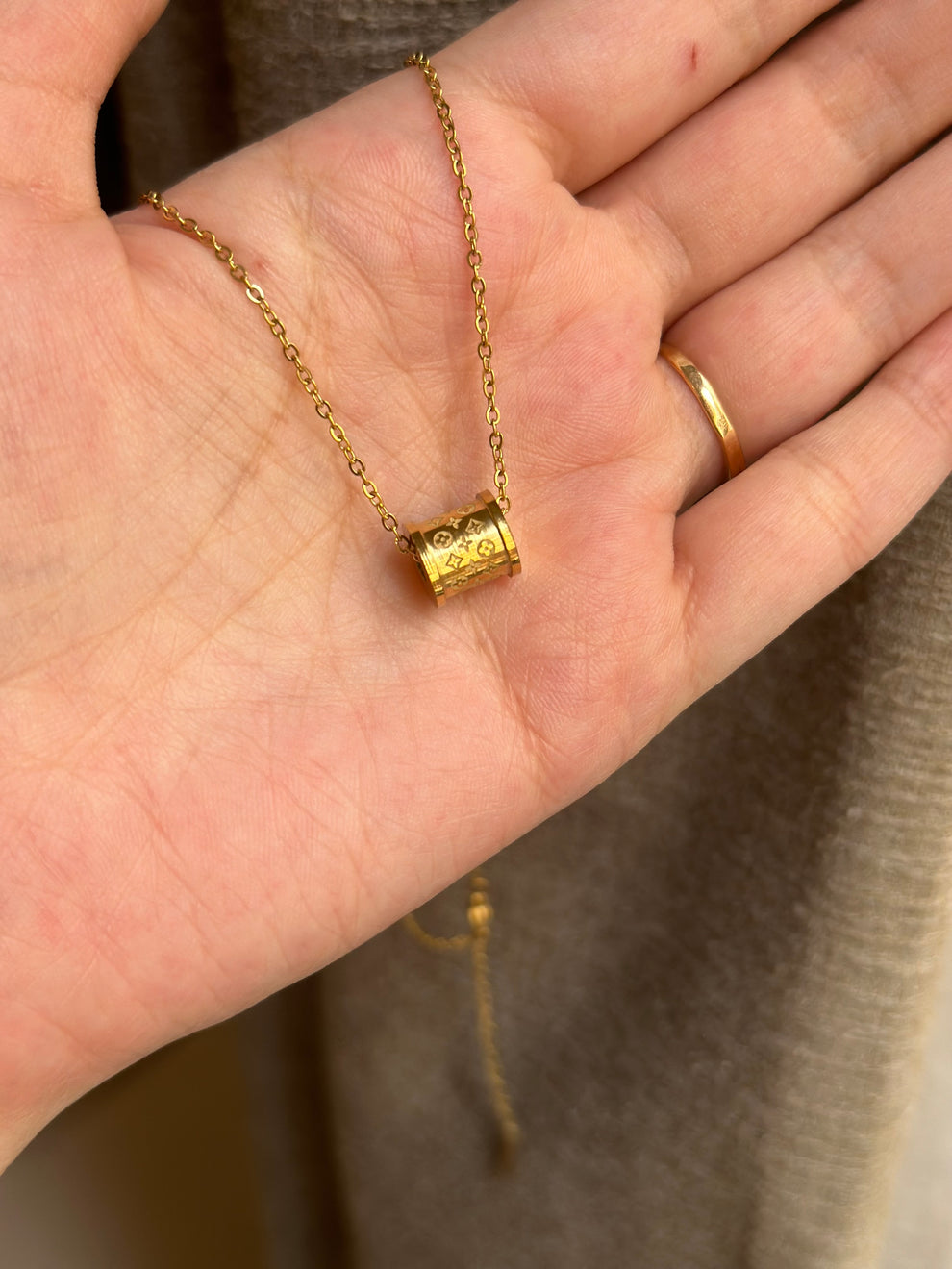Engraved LV Gold Pendant Necklace