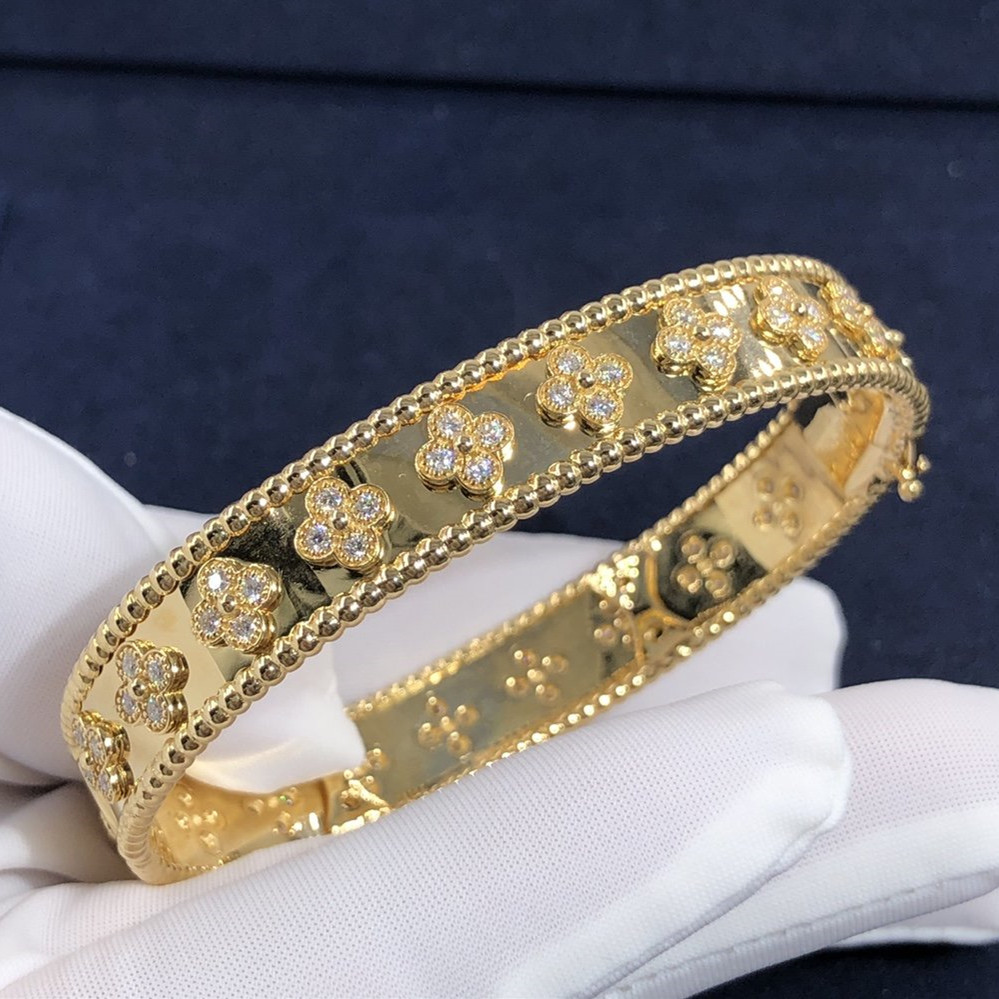 Enchanted Garden Gold Bangle