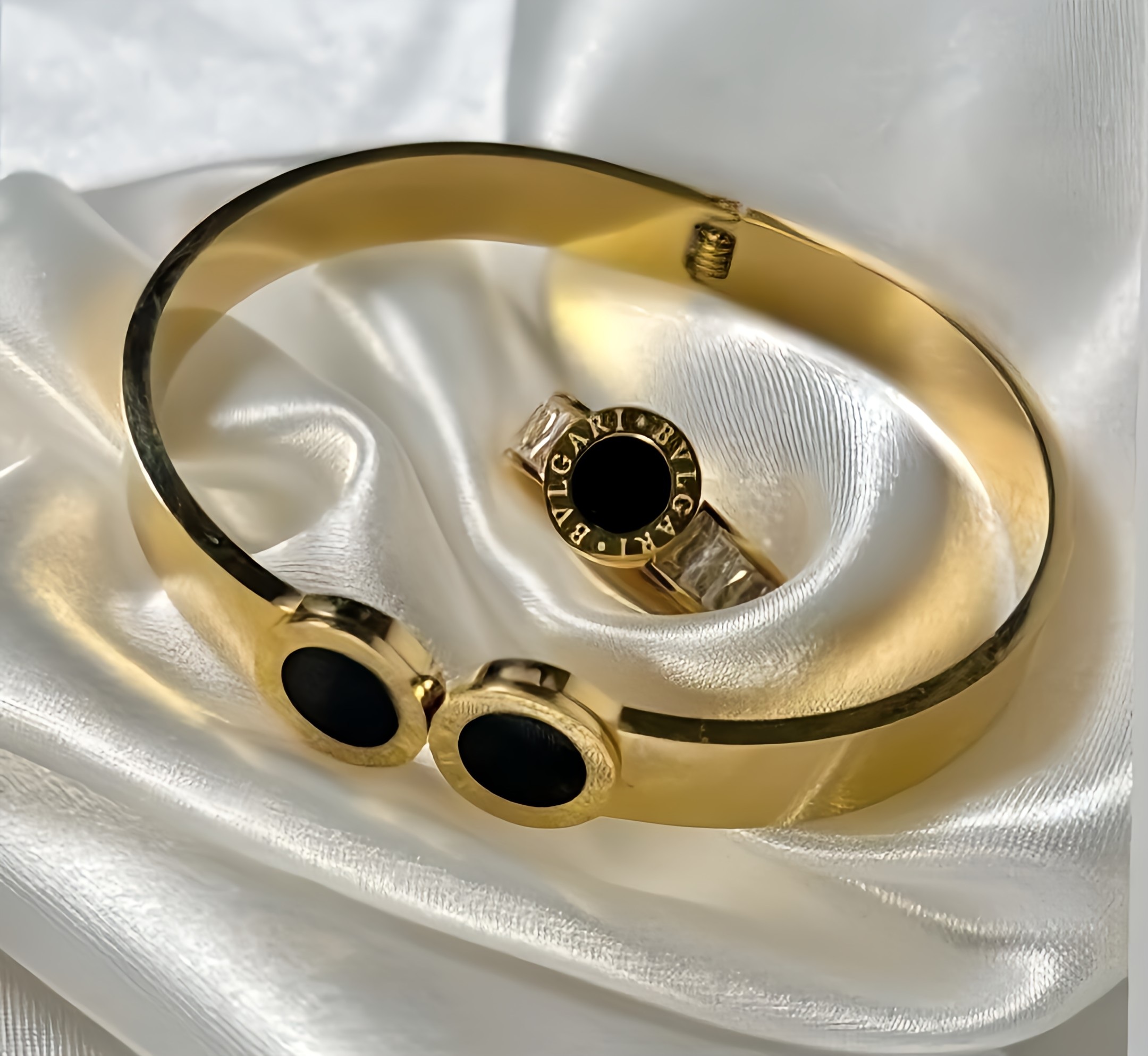 Luxurious Gold Bracelet and Ring Set Inspired by Bvlgari