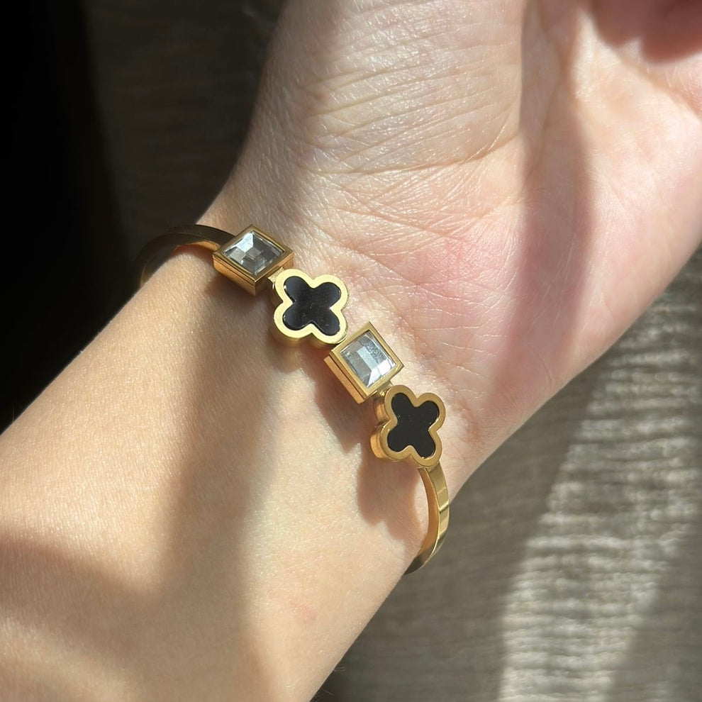 Elegant Gold-Tone Clover and Gemstone Bracelet