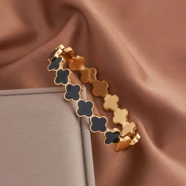 Tri-Tone Clover Charm Bracelet