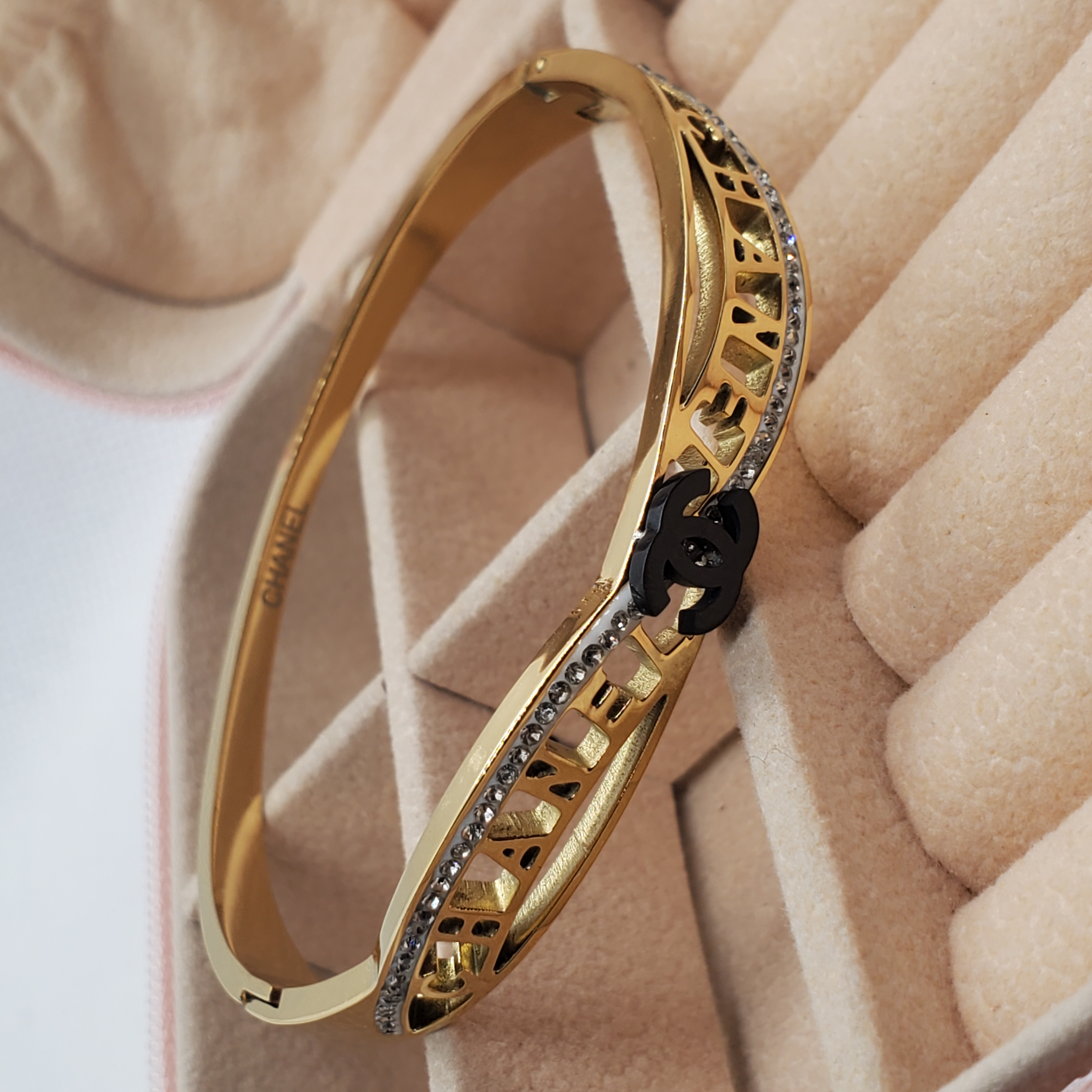  Elegance Reimagined: Chanel-Inspired Charm Bracelet