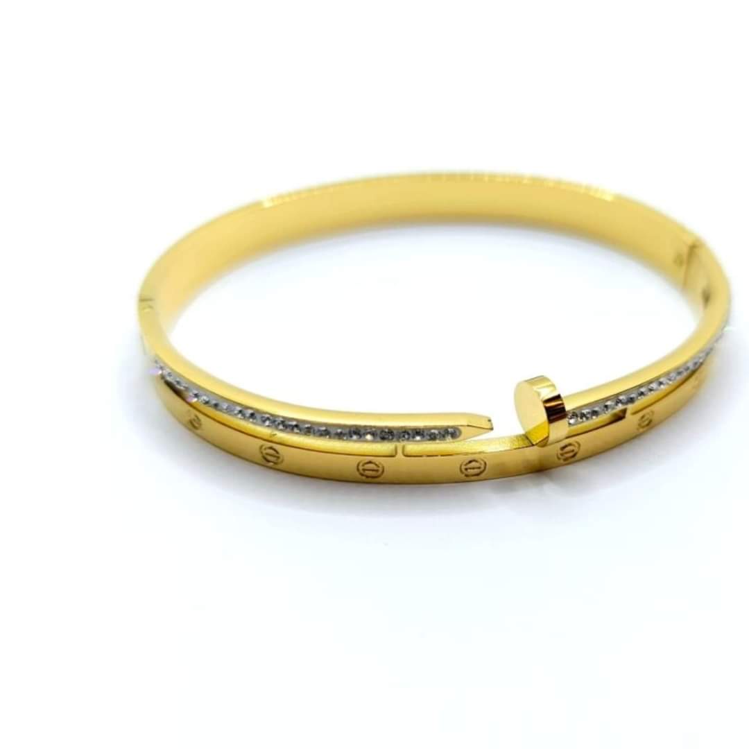 Luxury Gold-Toned Nail Style Bracelet with Gemstone Accents