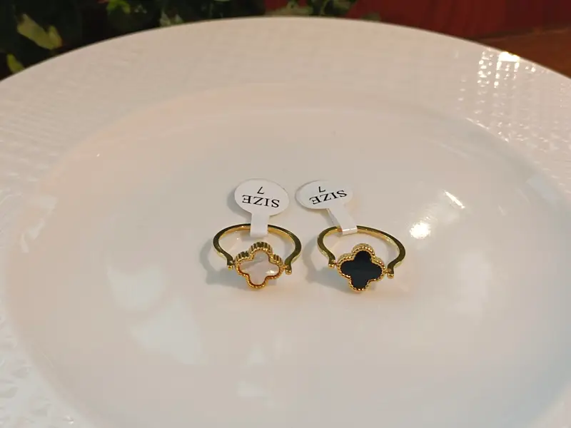 Reversible Clover Charm Ring