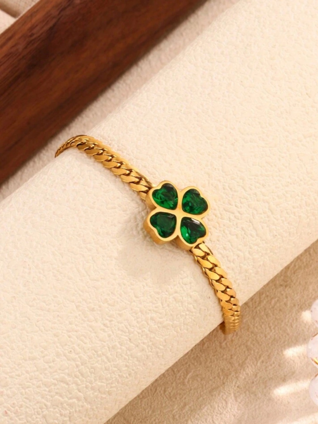 Lucky Charm Gold-Tone Twisted Rope Bracelet with Faux Emerald