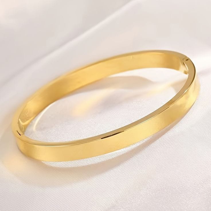 Elegant Golden Cuff Bracelet