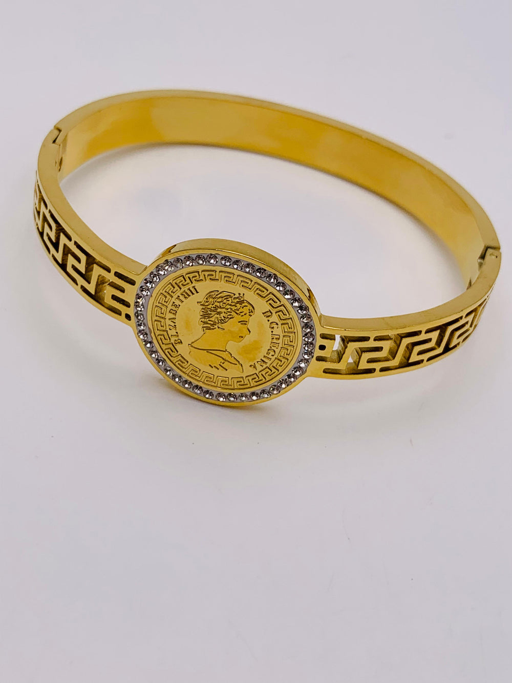 Regal Lion Head Charm Bracelet