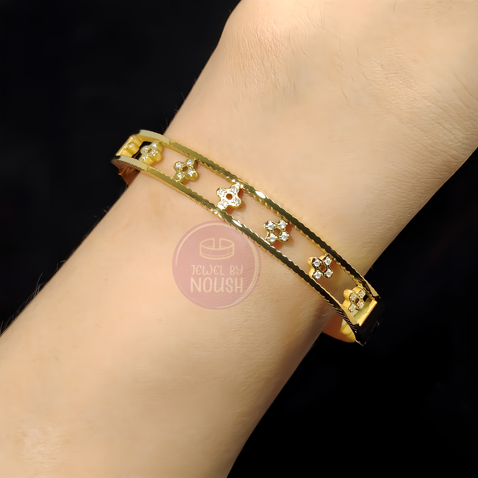 Radiant Luck Clover Bracelet