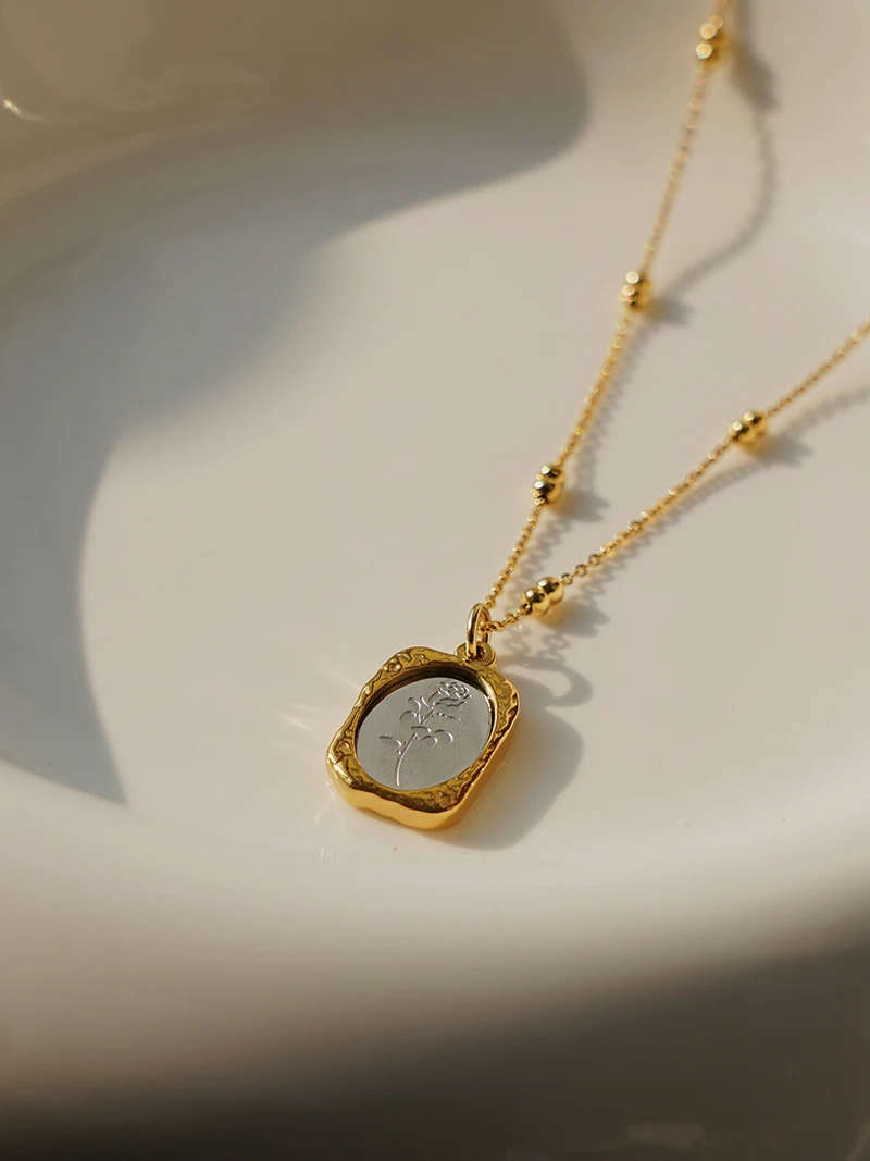 Mirror Rose Flower Pattern Stainless Steel Necklace