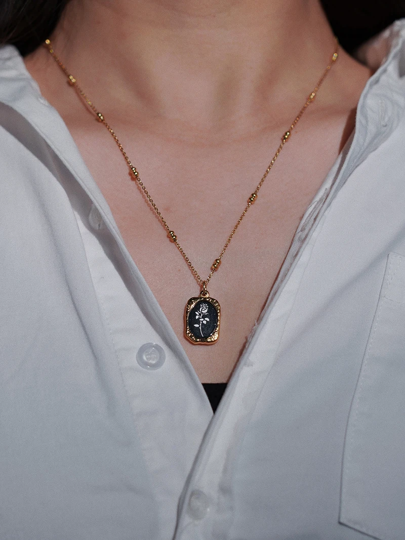 Mirror Rose Flower Pattern Stainless Steel Necklace