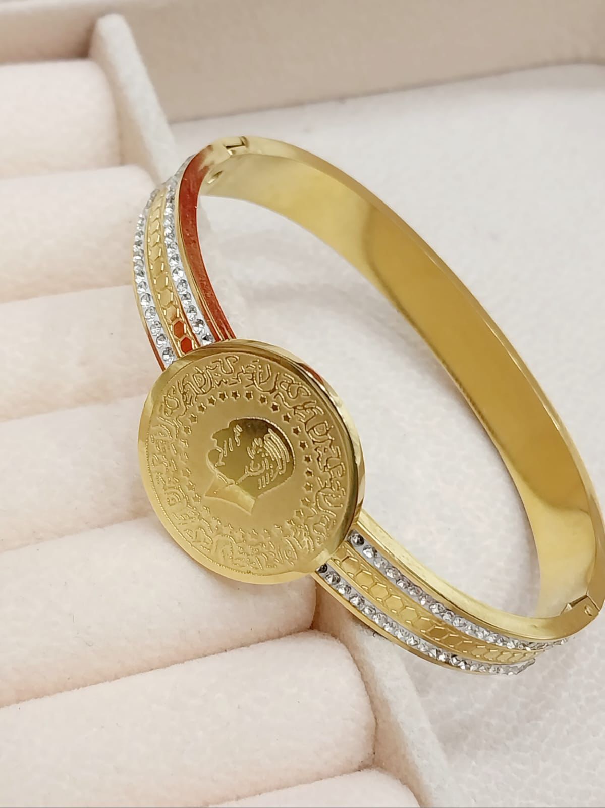 Elegant Gold Bangle with Diamond Accents