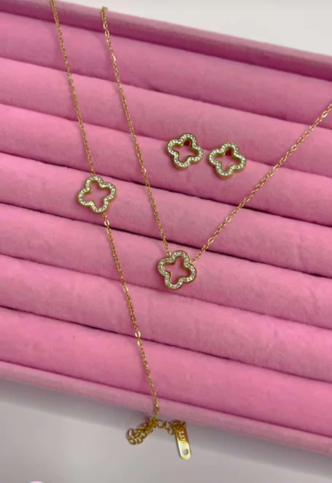 Gold Flower Jewelry Set