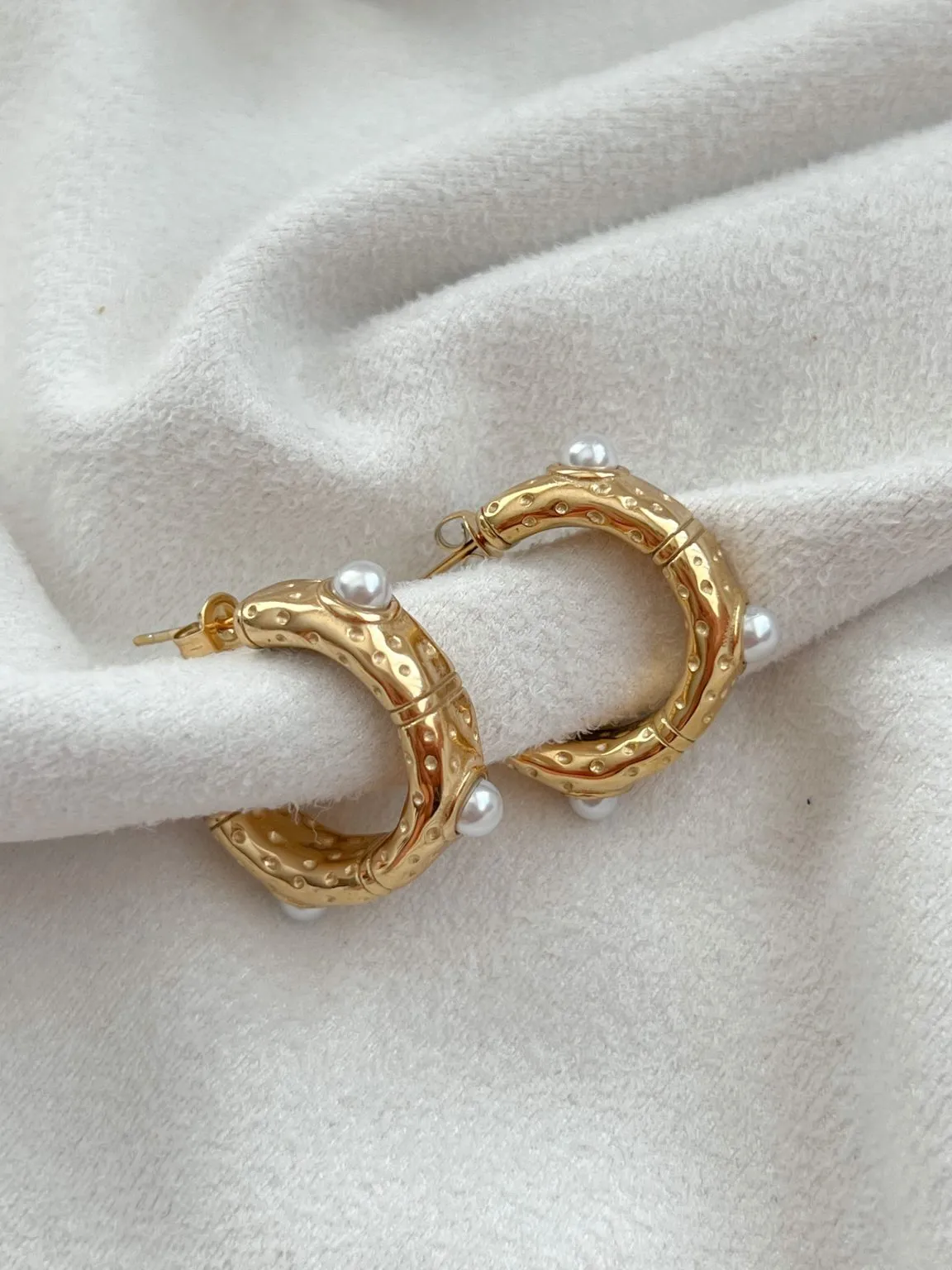 Pearl-Embellished Gold Hoop Earrings - 18K Gold Plated, Elegant Design