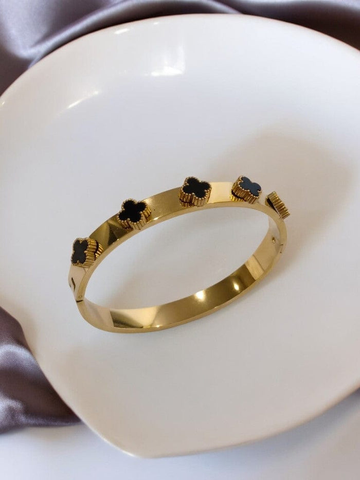 Clover Motif Bangle