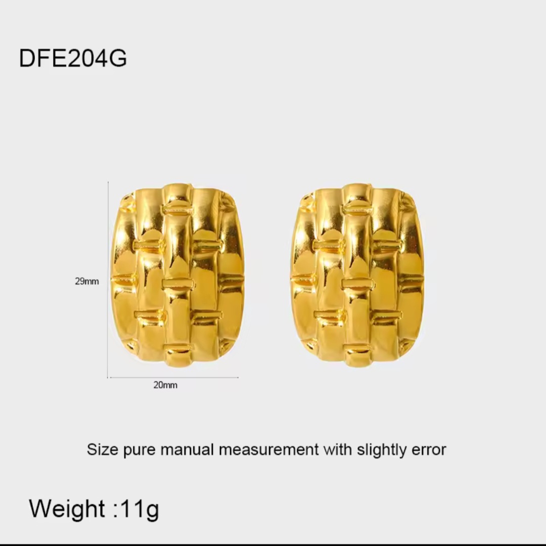 Regal Gold-Plated Mesh Earrings