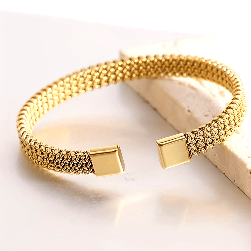 Rope of Radiance | Gold-Twist Braided Bracelet