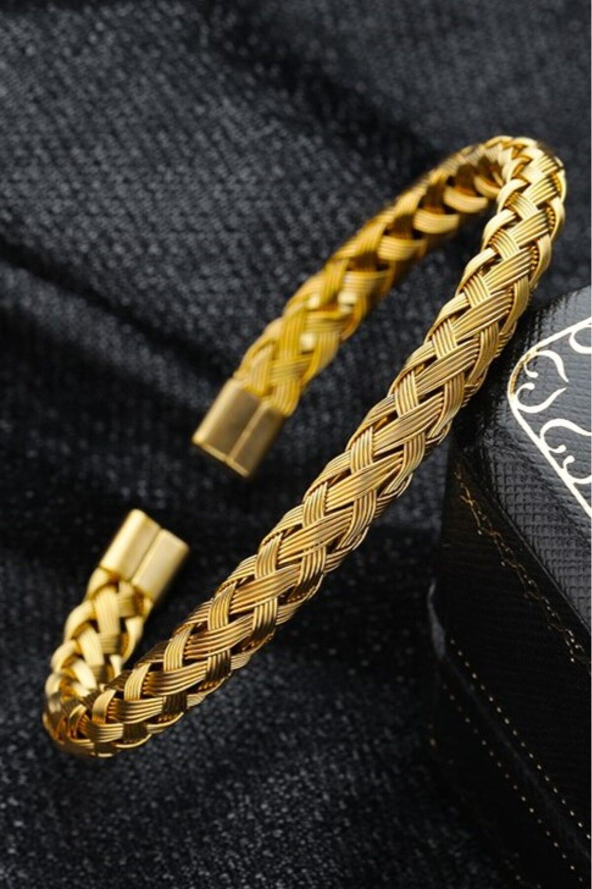 Taj | Textured Gold Cuff Bracelet