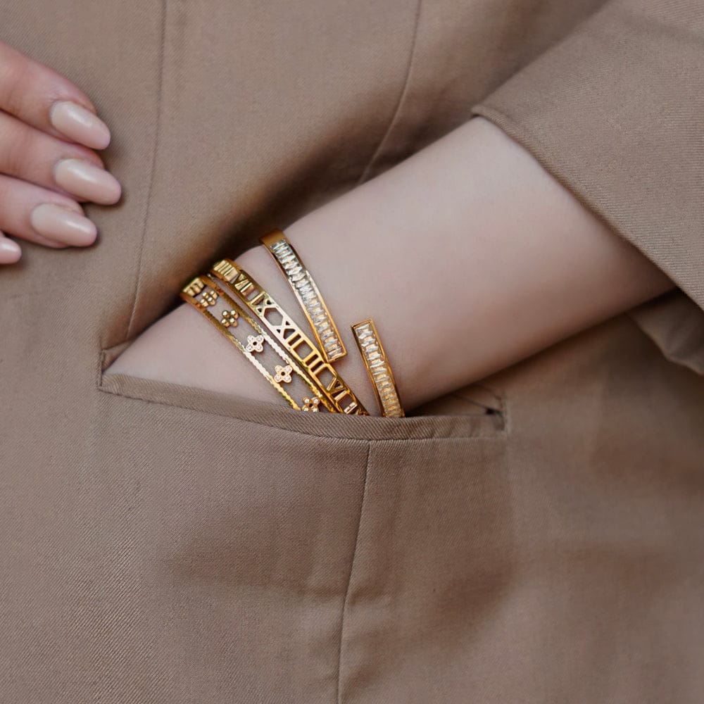 Arya | Baguette Frame Statement Bangle